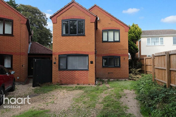 4 Bedroom Detached House For Sale In Clarence Road, Wisbech, PE13