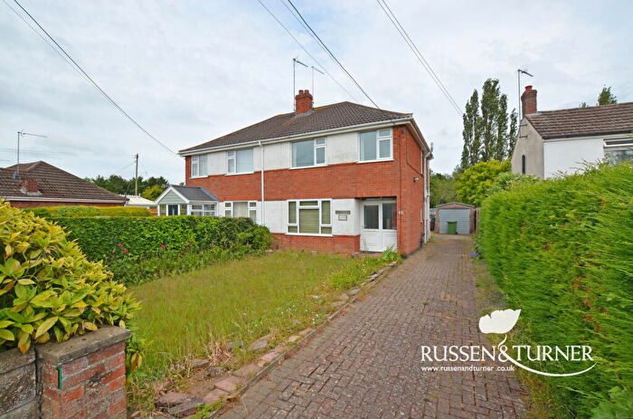 3 Bedroom Semi-Detached House For Sale In Station Road, Clenchwarton, PE34