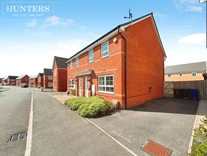 3 Bedroom Semi Detached House For Sale In Parish Road, Royston, Barnsley, S71