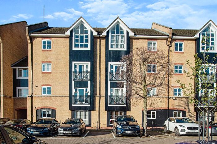 2 Bedroom Flat To Rent In Evans Wharf, Hemel Hempstead, HP3