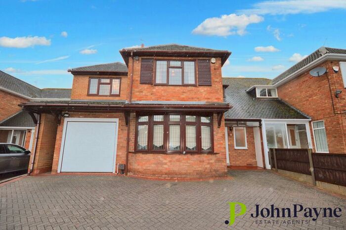 5 Bedroom Semi-Detached House To Rent In Maidavale Crescent, Styvechale, Coventry, West Midlands, CV3