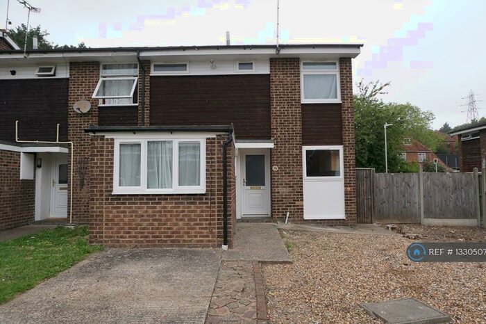 5 Bedroom Flat To Rent In Kemsing Gardens, Canterbury, CT2