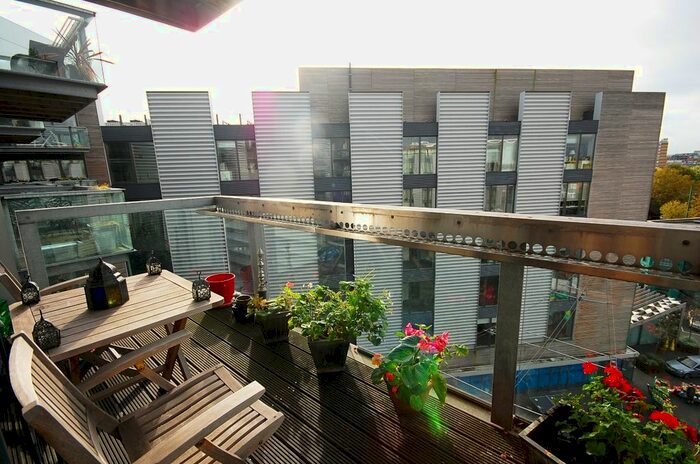 1 Bedroom Flat To Rent In Bermondsey Square, London SE1