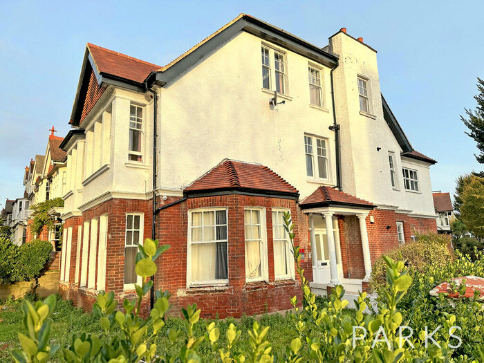 2 Bedroom Apartment To Rent In Wilbury Villas, Hove, BN3