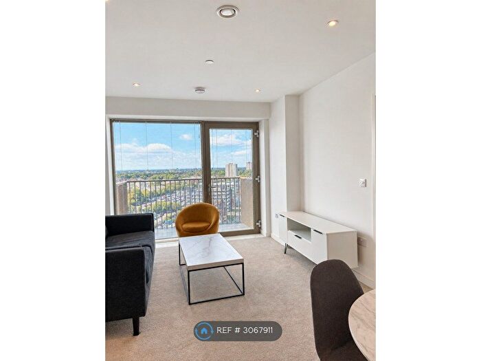 2 Bedroom Flat To Rent In Block B, Salford, M5