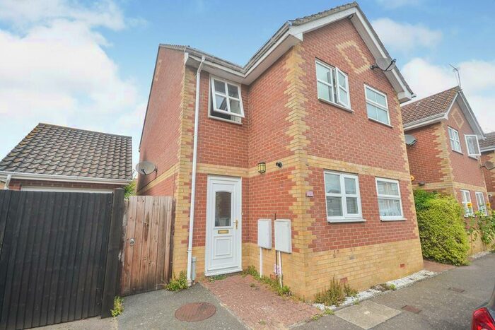 3 Bedroom Semi-Detached House To Rent In Maxwell Place, Deal, Kent, CT14