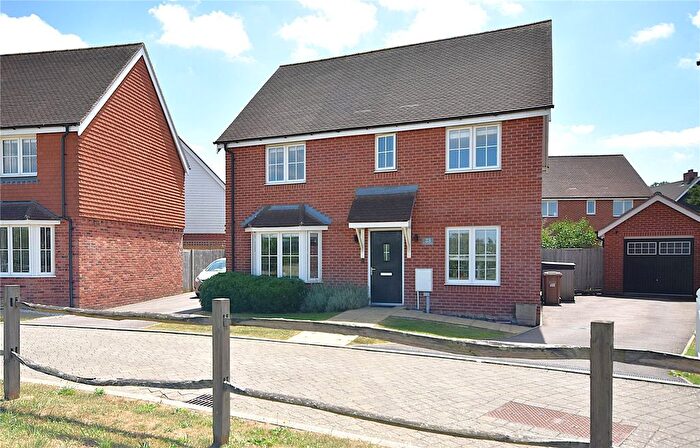 4 Bedroom Detached House For Sale In Horley, Surrey, RH6