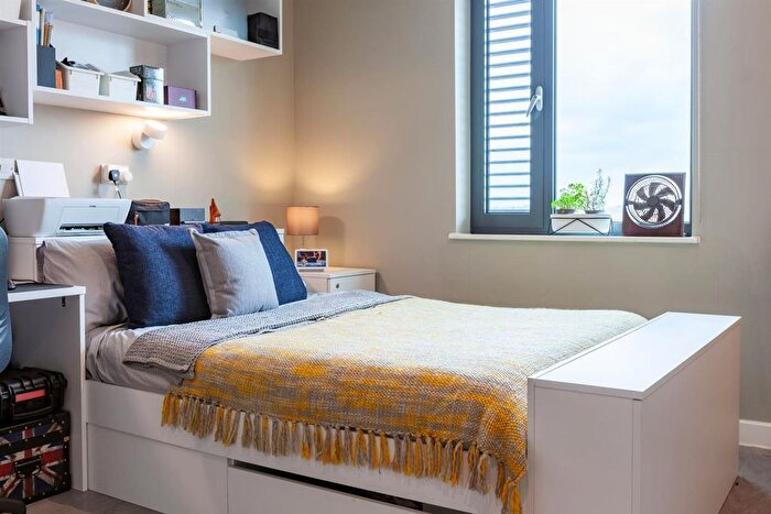 1 Bedroom Flat To Rent In Heavitree Road, Exeter, EX1