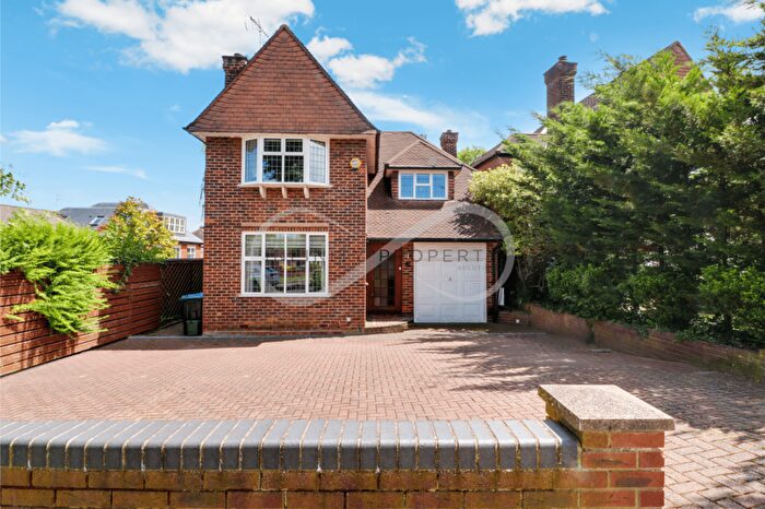 4 Bedroom Detached House To Rent In Greenhill, Wembley, HA9