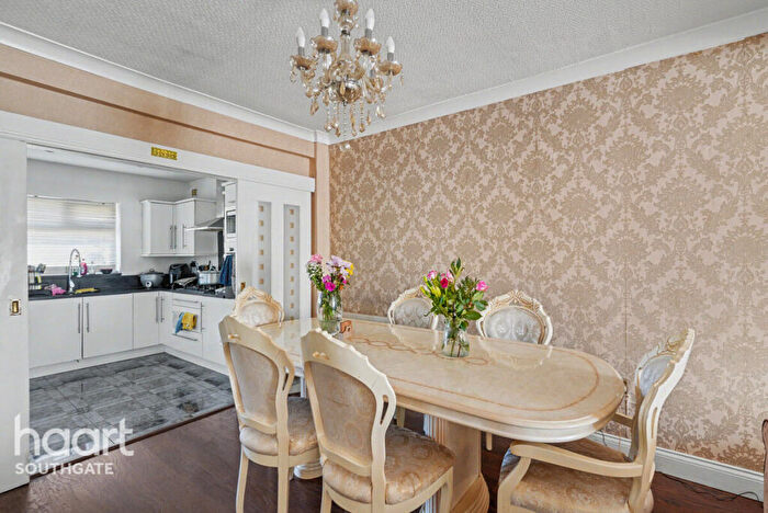 5 Bedroom Terraced House For Sale In Bury Street, London, N9