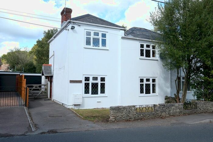 3 Bedroom Semi-Detached House To Rent In Long Lane, Marchwood, SO40