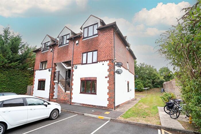 2 Bedroom Flat To Rent In Willow Court, Bassetsbury Lane, HP11