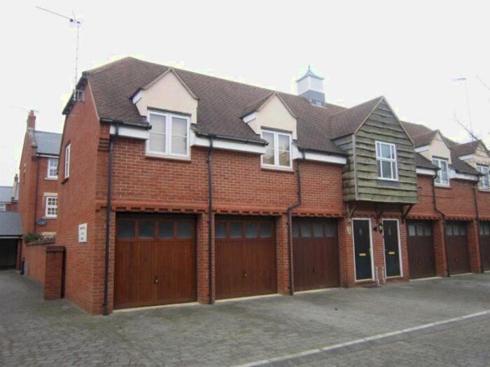 2 Bedroom Detached House To Rent In Muirfield, Redhouse, Swindon, SN25