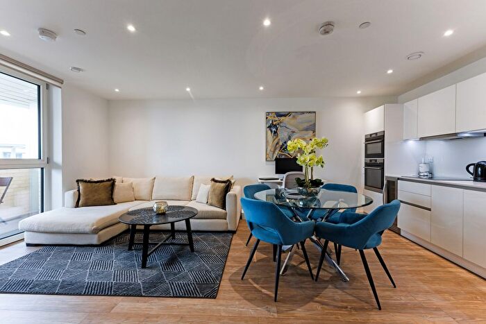 2 Bedroom Flat For Sale In Fiador Apartments, Telegraph Avenue Greenwich, SE10