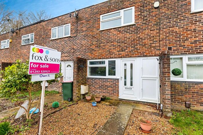 2 Bedroom Terraced House For Sale In Redwood Close, Crawley, RH10