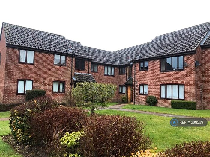 2 Bedroom Flat To Rent In Marlow Road, Bishops Waltham, Southampton, SO32