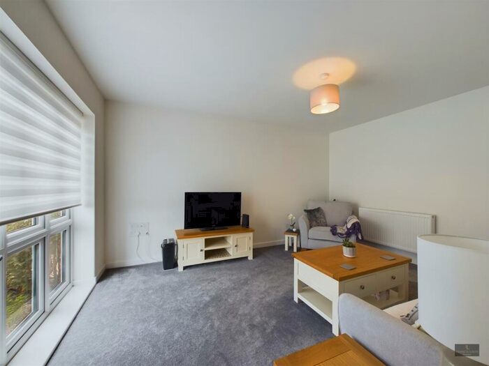 3 Bedroom End Of Terrace House For Sale In Lower Coppice, Exeter, EX1