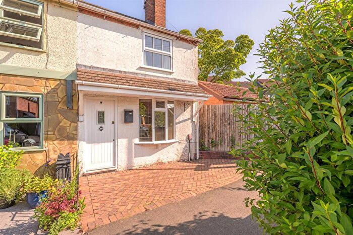2 Bedroom End Of Terrace House To Rent In The Furlongs, Oldswinford, Stourbridge, DY8