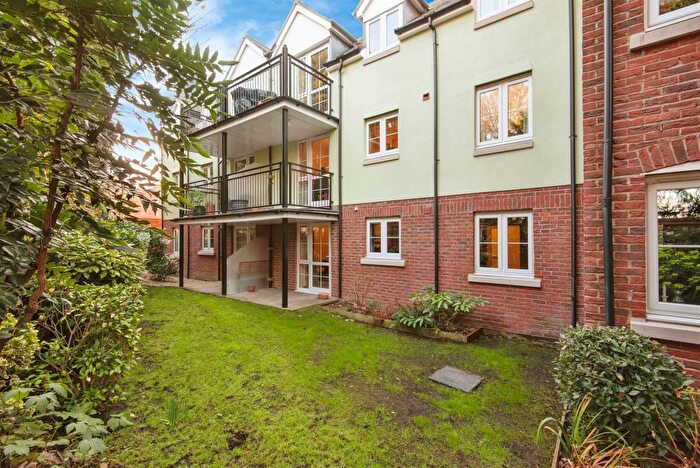 1 Bedroom Flat For Sale In Fish Hill, Royston, SG8