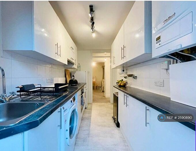 2 Bedroom Flat To Rent In Queenspark, London, NW6