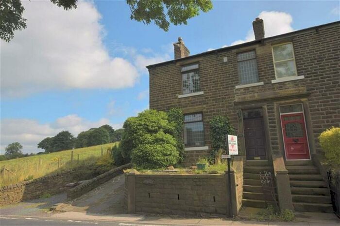 3 Bedroom Semi-Detached House For Sale In Phoside View, Hayfield, High Peak, SK22