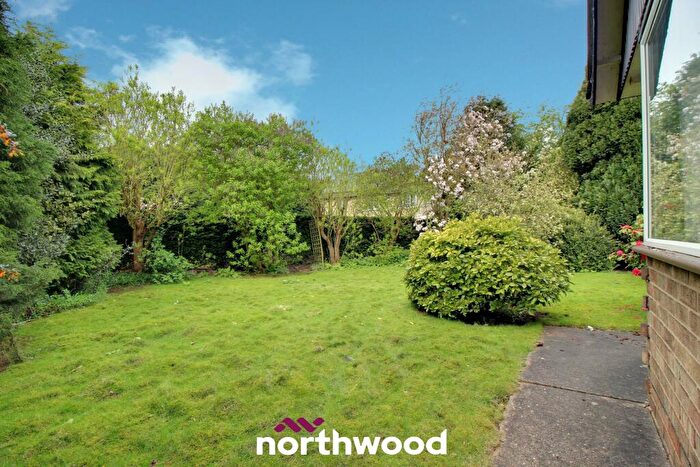 4 Bedroom Detached Bungalow For Sale In Lyndhurst Close, Thorne, Doncaster, DN8