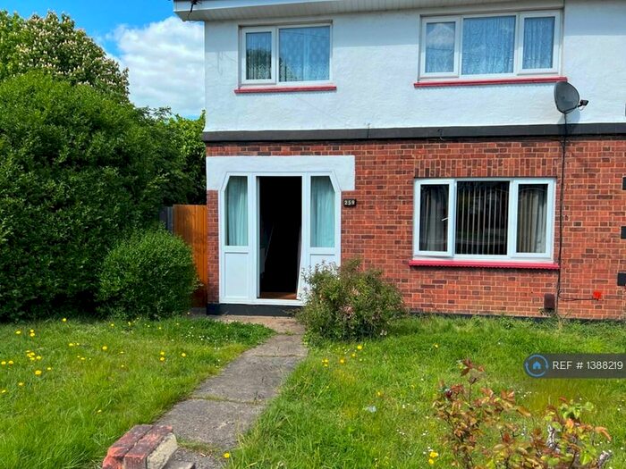 3 Bedroom Semi-Detached House To Rent In Carlton Avenue, Westcliff-On-Sea, SS0