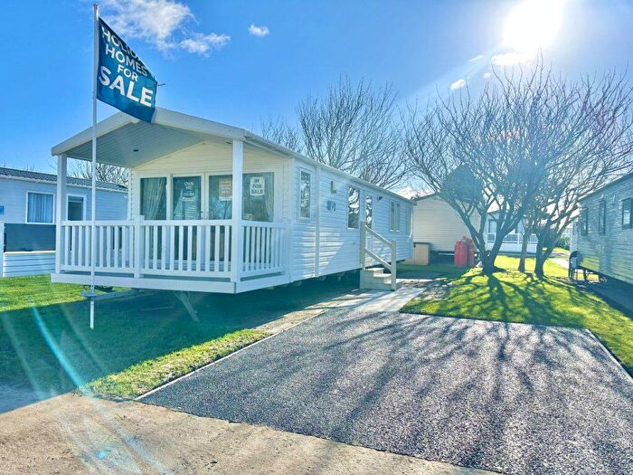 3 Bedroom Park Home For Sale In Broadland Sands Holiday Park, NR32