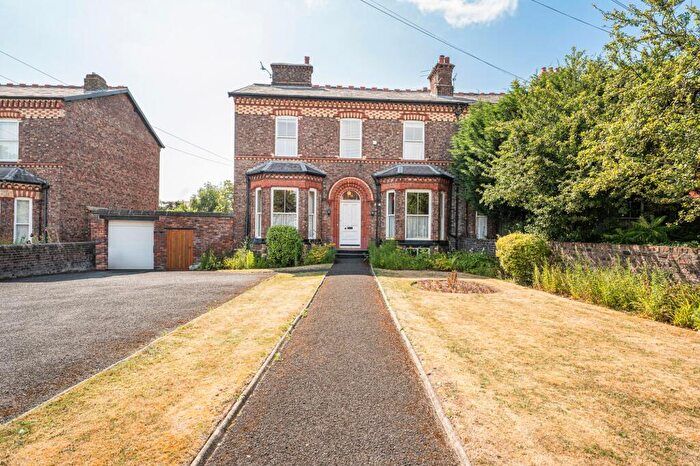 6 Bedroom Semi-Detached House For Sale In Liverpool Road, Great Crosby, L23