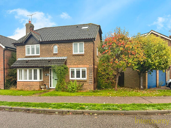 5 Bedroom Detached House To Rent In Larksway, Bishop's Stortford, Hertfordshire, CM23