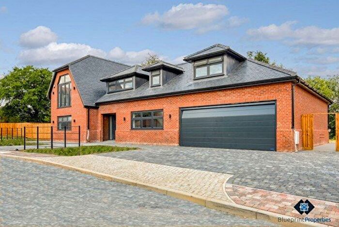 4 Bedroom Detached House For Sale In The Sherwoods, Dagwood Lane, Doddinghurst, Brentwood, CM15