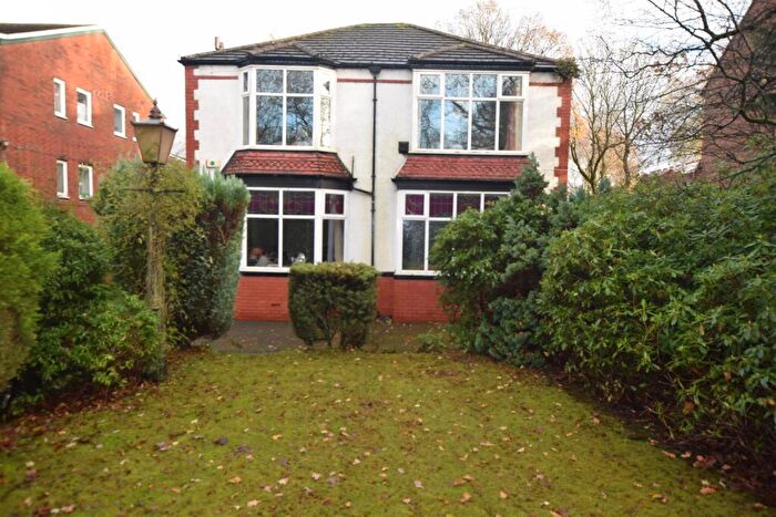 4 Bedroom Detached House For Sale In Manchester Road, Castleton, Rochdale, OL11