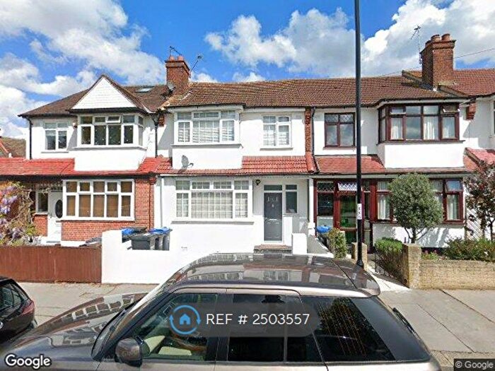 3 Bedroom Terraced House To Rent In Oakhill Road, London, SW16