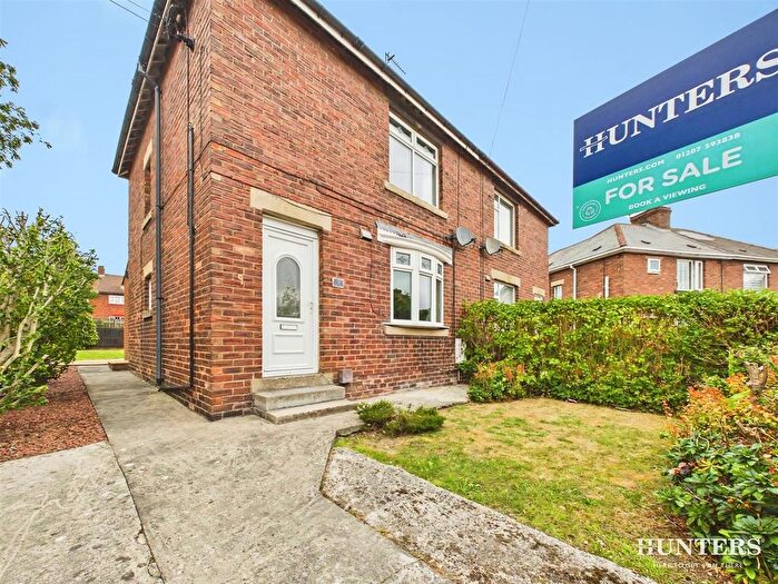 3 Bedroom Semi-Detached House For Sale In Pixley Dell, Consett, DH8