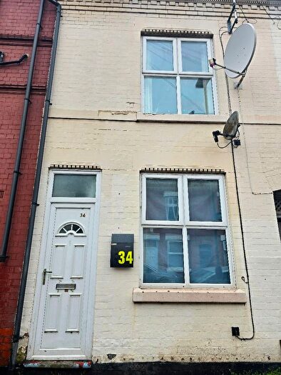 3 Bedroom Terraced House To Rent In Ullswater Street, Leicester, LE2