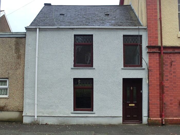 3 Bedroom Terraced House To Rent In High Street, Pontardawe, Swansea, SA8