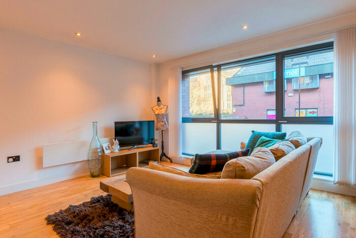 1 Bedroom Apartment To Rent In The Chandlers, Leeds City Centre, LS2