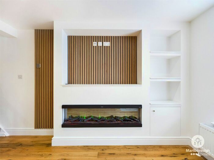 2 Bedroom Terraced House To Rent In Hammonds Lane, Great Warley, Brentwood, Essex, CM13