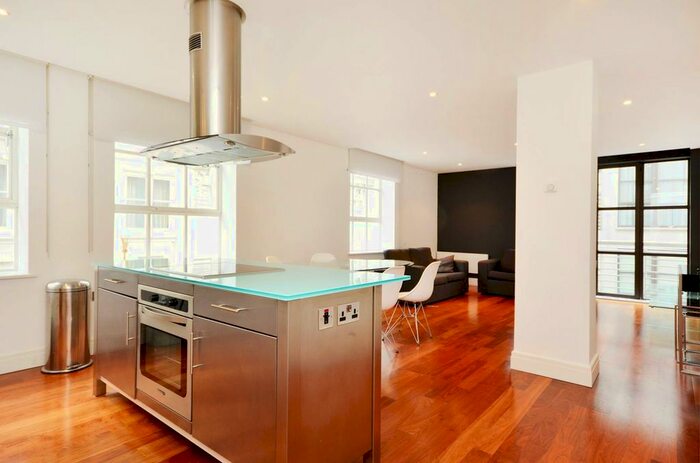 2 Bedroom Flat To Rent In Tavistock Street, Covent Garden, London, WC2E