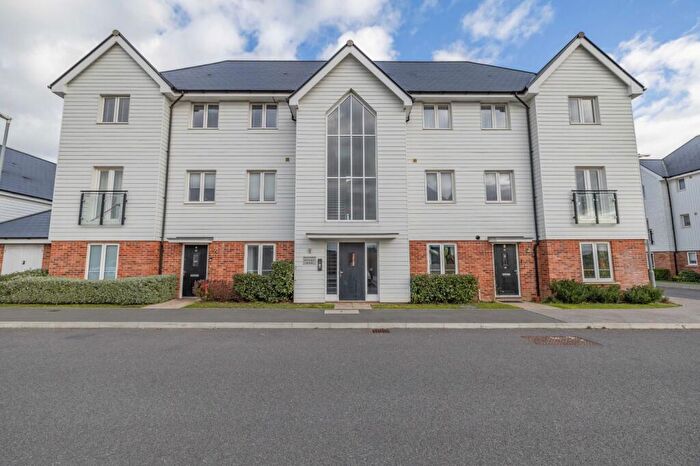 2 Bedroom Flat For Sale In Talavera Road, Canterbury, Kent, CT1