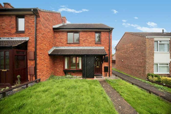 2 Bedroom Property To Rent In Sycamore Close, Taunton, TA1