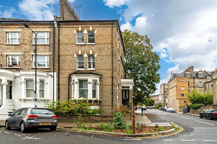 2 Bedroom Flat To Rent In Edith Road, Brook Green, W14