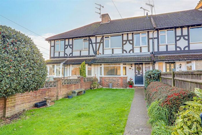 3 Bedroom Terraced House For Sale In Sompting Road, Broadwater, Worthing, West Sussex, BN14