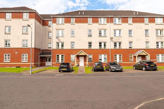 2 Bedroom Flat For Sale In Old Castle Gardens, Cathcart, G44