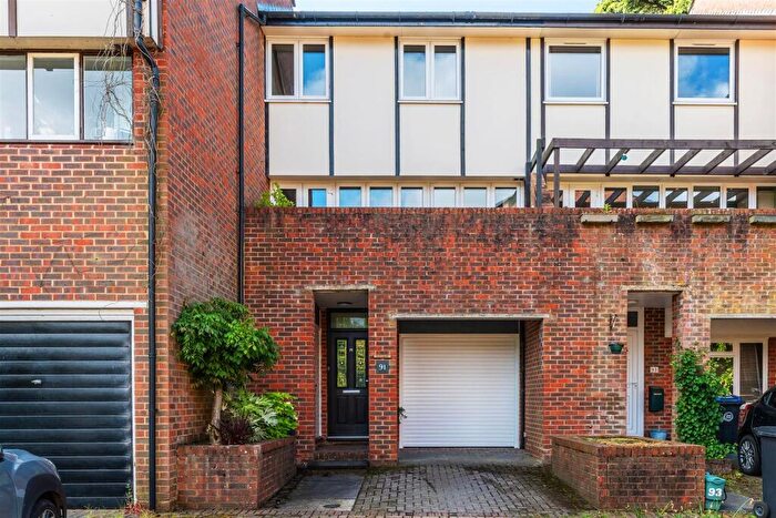 3 Bedroom Terraced House For Sale In Leslie Road, Dorking, RH4