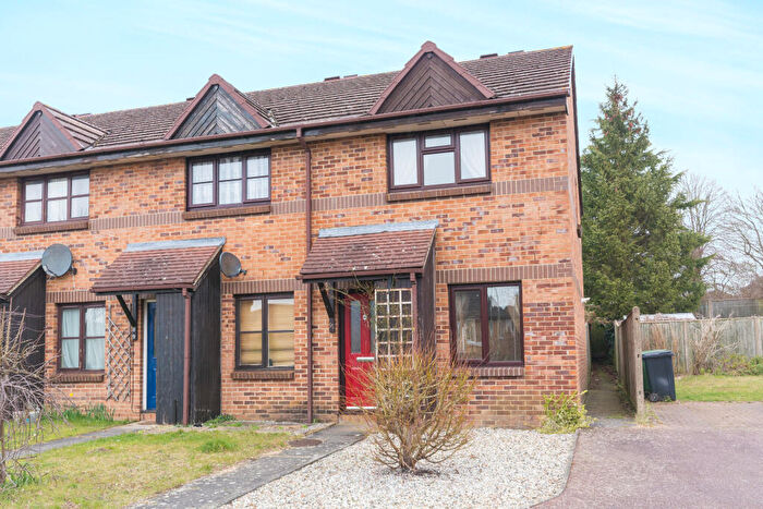 2 Bedroom End Of Terrace House To Rent In Pheasant Walk, Littlemore, OX4