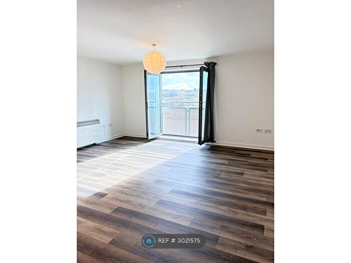 2 Bedroom Flat To Rent In St Lawrence Road, Newcastle Upon Tyne, NE6