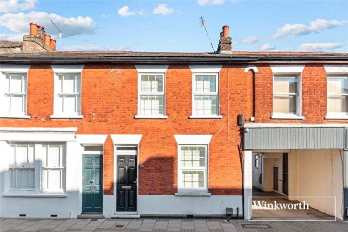 2 Bedroom Terraced House To Rent In Union Street, High Barnet, EN5