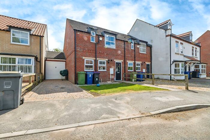 3 Bedroom End Of Terrace House For Sale In Rectory Park, Sturton By Stow, Lincoln, Lincolnshire, LN1