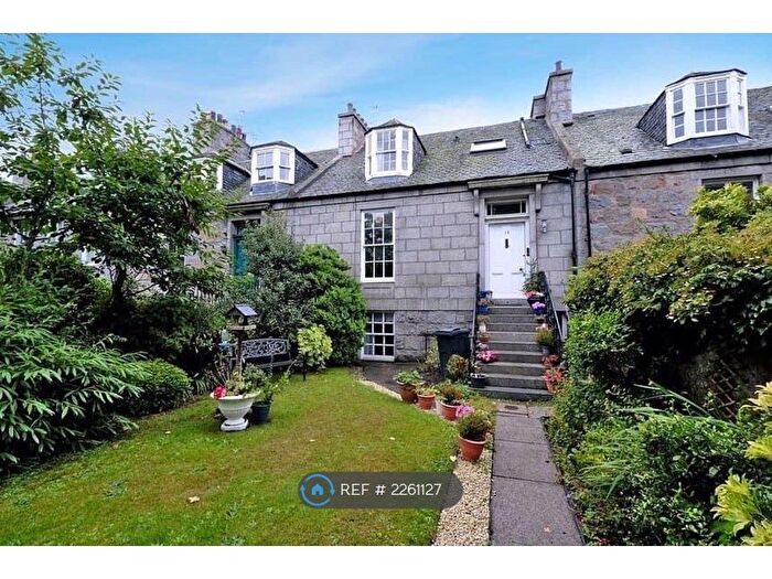 2 Bedroom Flat To Rent In Ferryhill Place, Aberdeen, AB11